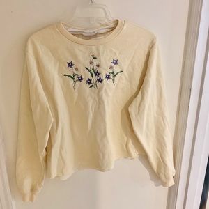 Embroidered vintage crew neck cropped sweatshirt